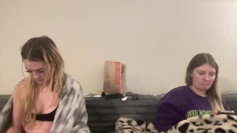 skiimaskabby online show from January 8, 1:31 am