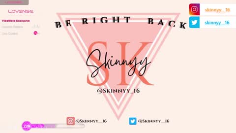 Snapshot of skinnyy_16 chatting on December 11, 5:10 am Skinny online show from December 11, 5:10 am