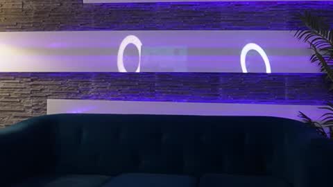 Chris online show from February 18, 2:27 pm