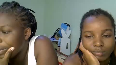 sleciah online show from January 8, 7:40 pm