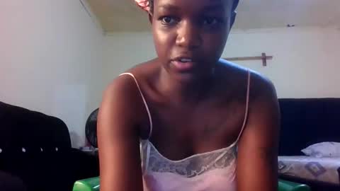 sleek_tits online show from May 3, 5:27 pm