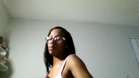 slimmmgooodiexoxo online show from December 15, 10:26 pm