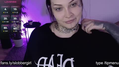 Snapshot of slobbergirl chatting on December 9, 8:11 am Kira Khanina online show from December 9, 8:11 am