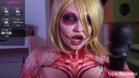 Snapshot of slobbergirl chatting on October 31, 5:17 pm Kira Khanina online show from October 31, 5:17 pm