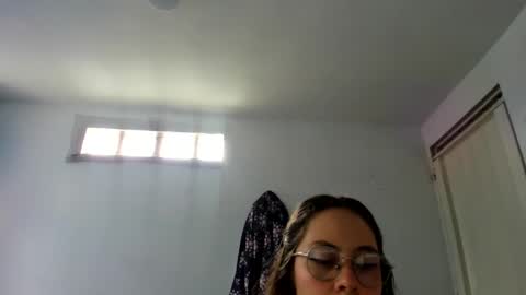 slone03 online show from May 8, 4:32 pm