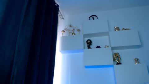 Ariana online show from December 2, 7:10 am