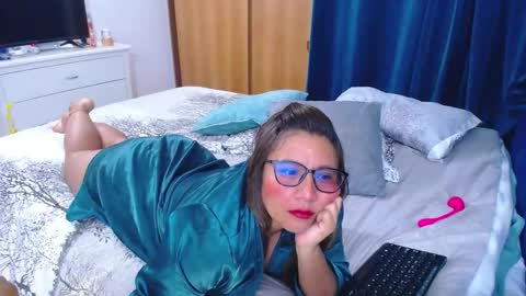 Slutdirtyxxx online show from March 14, 10:49 am