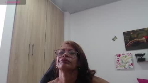 Smileth online show from February 22, 2:18 pm