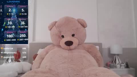 S online show from December 3, 11:43 am