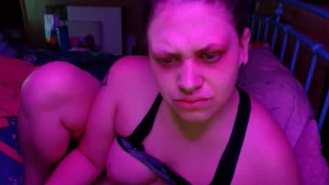DIAN dee-ann online show from June 11, 12:32 am