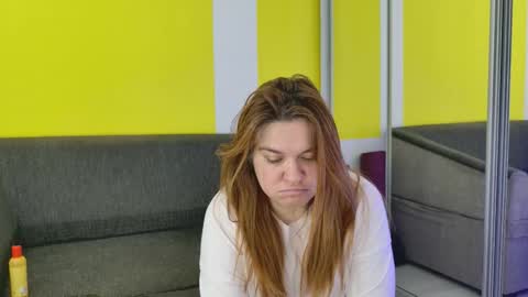 snowflakec online show from February 7, 9:51 pm