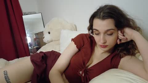 Babygirl Ivy online show from February 25, 11:26 pm