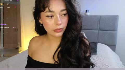 IG Soffimoon   I THANK YOU FOR LEAVING YOUR FOLLOW online show from March 24, 8:58 pm