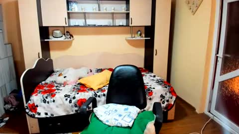 Soffy online show from June 25, 5:12 am