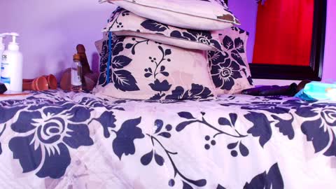 Sofia online show from January 24, 3:43 am