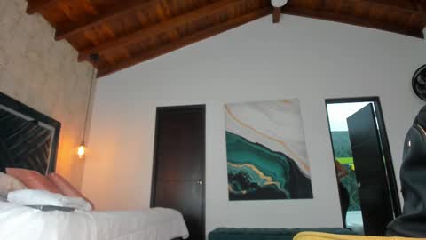 Sofi online show from September 18, 11:53 am