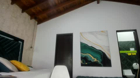 Sofi online show from April 1, 11:22 am