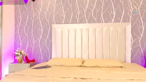    online show from October 18, 1:03 pm