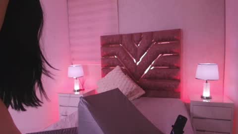 sofia gomes online show from April 18, 11:56 am