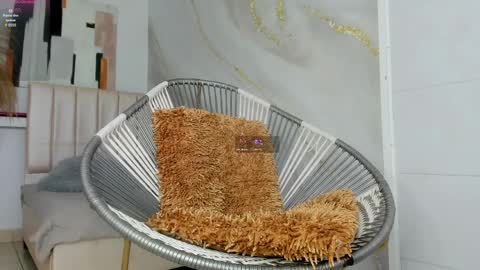 Sofi  online show from April 1, 7:22 pm