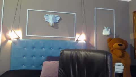 Sofa online show from November 12, 11:19 am