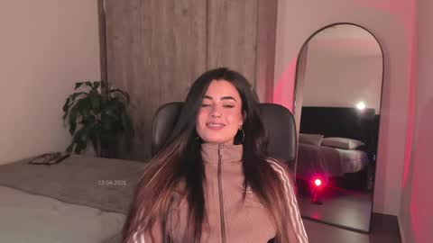 Sofia online show from April 14, 2:33 am