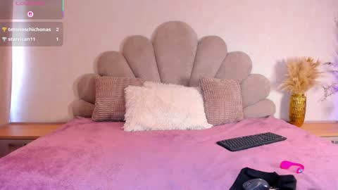 SOFI  online show from February 7, 7:40 pm