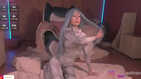 Sofi  online show from October 31, 5:42 am