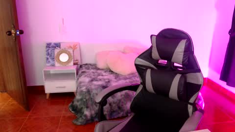 sofii__777 online show from November 19, 7:14 pm