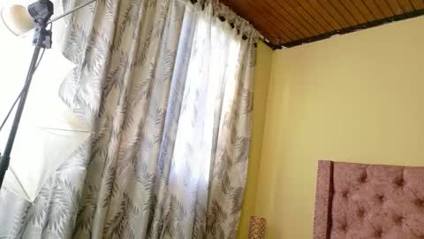 sofii_cute01 online show from February 21, 12:28 pm