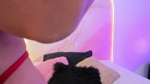 Sofii Lopezz online show from February 9, 12:40 pm