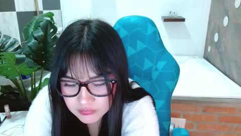 sofiia_vega_ online show from March 23, 1:06 pm