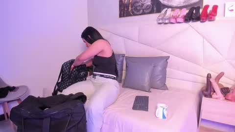      online show from November 19, 11:10 am