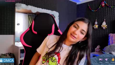 Sol  online show from December 1, 7:05 pm