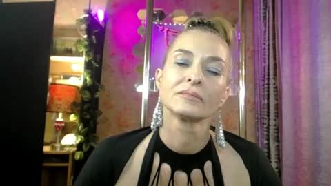 Sonia online show from May 13, 4:46 pm
