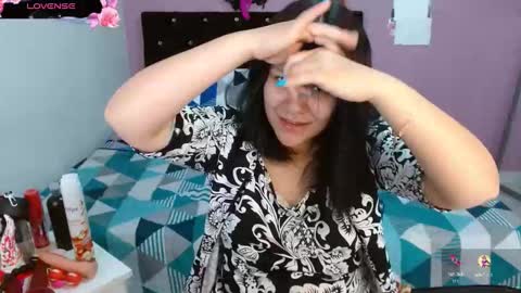 Snapshot of sonialatin69 chatting on February 6, 2:26 pm sonialatin69 online show from February 6, 2:26 pm