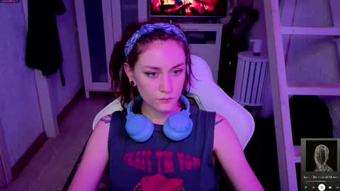 Rie online show from October 8, 7:07 pm