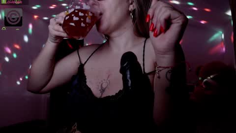 Snapshot of sonyadevon chatting on January 21, 4:32 am Sonia online show from January 21, 4:32 am