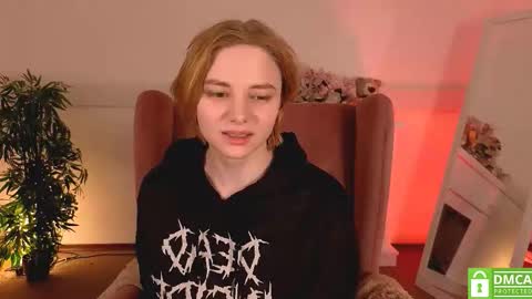 Litta online show from March 25, 3:23 am