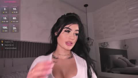 Sophi online show from March 30, 1:22 pm