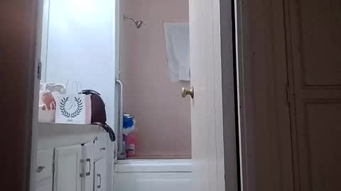 Snapshot of sophia1lux chatting on October 5, 2:05 am sophia1lux online show from October 5, 2:05 am