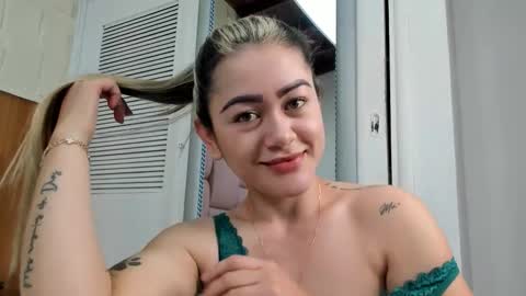 Sophia online show from October 6, 3:29 pm