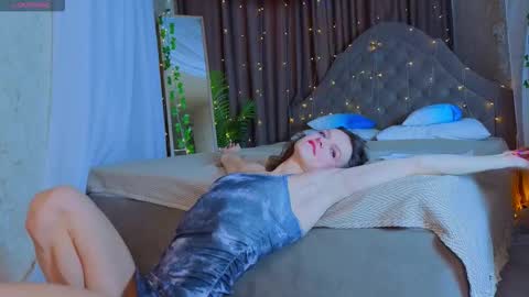Snapshot of sophia_dreamy chatting on October 11, 1:54 am Sophia online show from October 11, 1:54 am