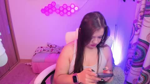 sophia_grants online show from December 16, 1:42 am
