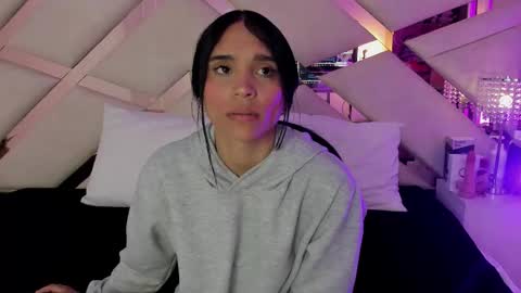 Sophia Paris online show from October 25, 4:09 am