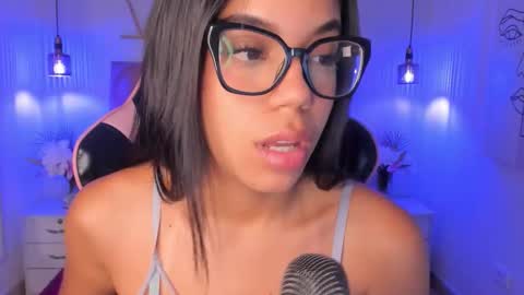 Sophie Hill  online show from October 27, 6:46 pm