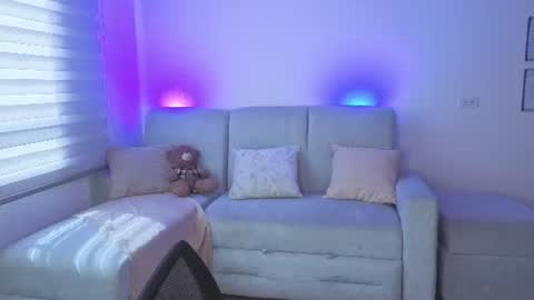Sophie  online show from June 9, 2:16 pm