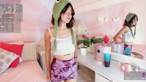 Sophie Smitt  online show from December 5, 2:33 am