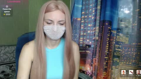 Sophie online show from May 31, 7:36 am
