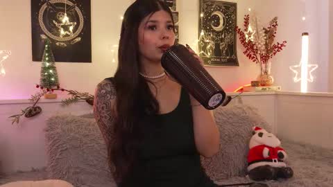 Sophiee  online show from December 16, 8:47 pm